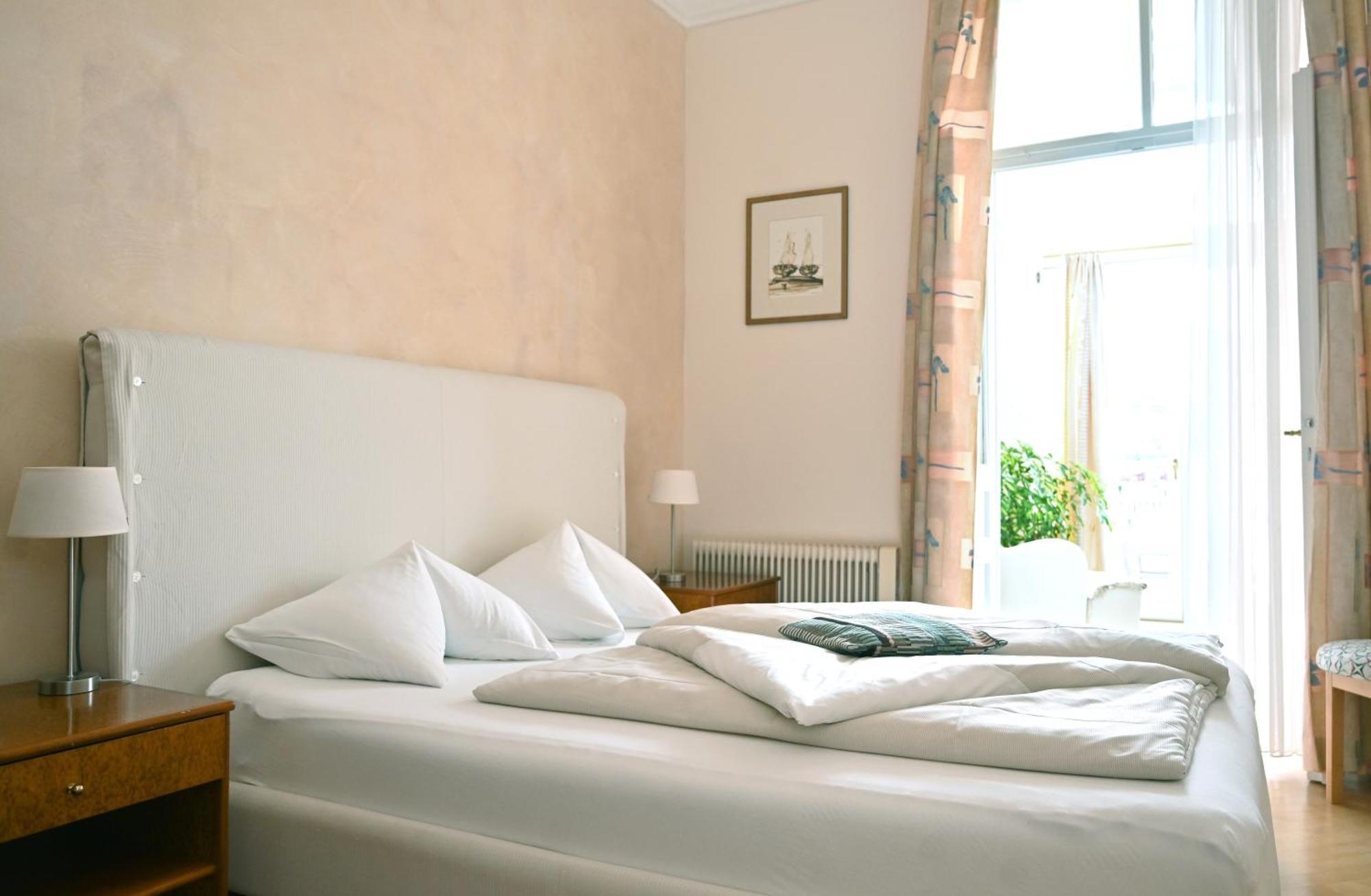 Seehotel Astoria Portschach am Woerthersee Exterior foto